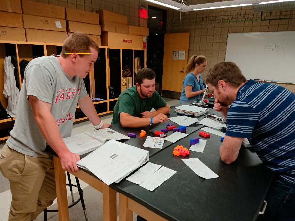 Students learning with Kemblox